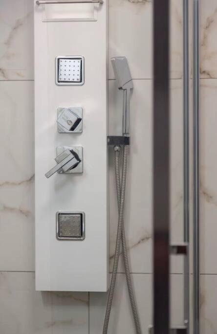 Luxurious Studio Located In The Heart Of 布达佩斯 外观 照片